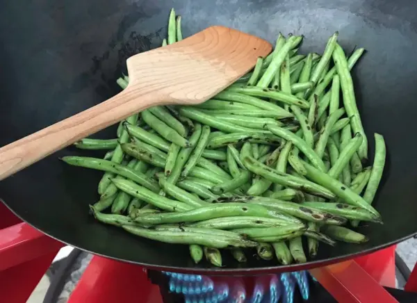 The Wok Paddle