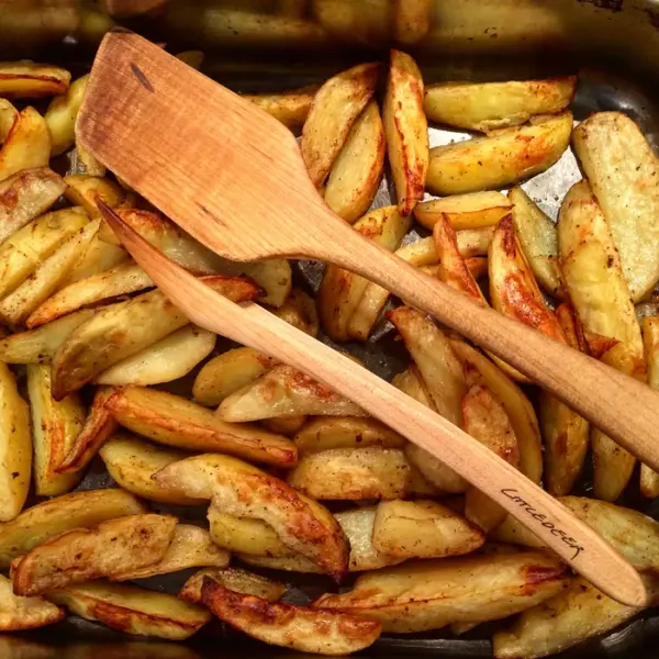 The Wok Paddle